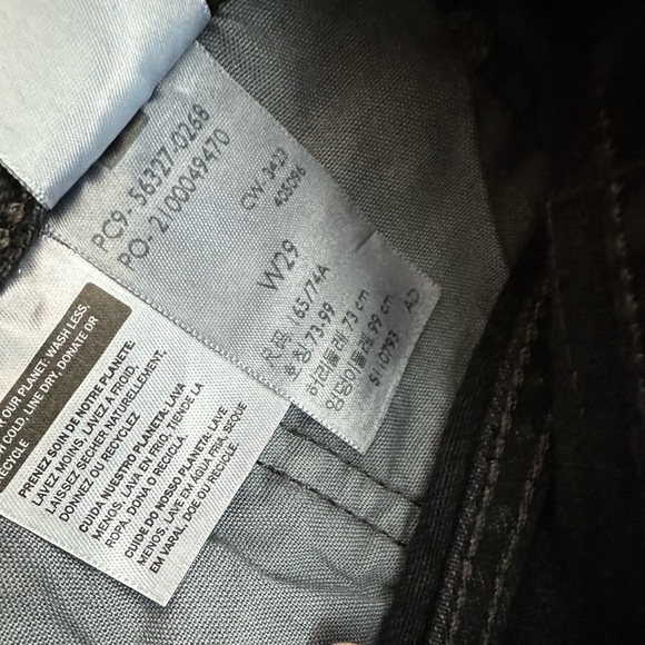 NWT Levi’s 501° ORIGINAL HIGH RISE JEAN SHORTS - Picture 8 of 8